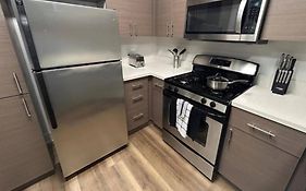 Westerly 2 Bedroom Apartment Marina Del Rey Near Venice Beach!